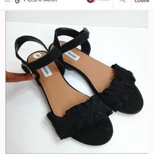 Steve Madden Black Sandals